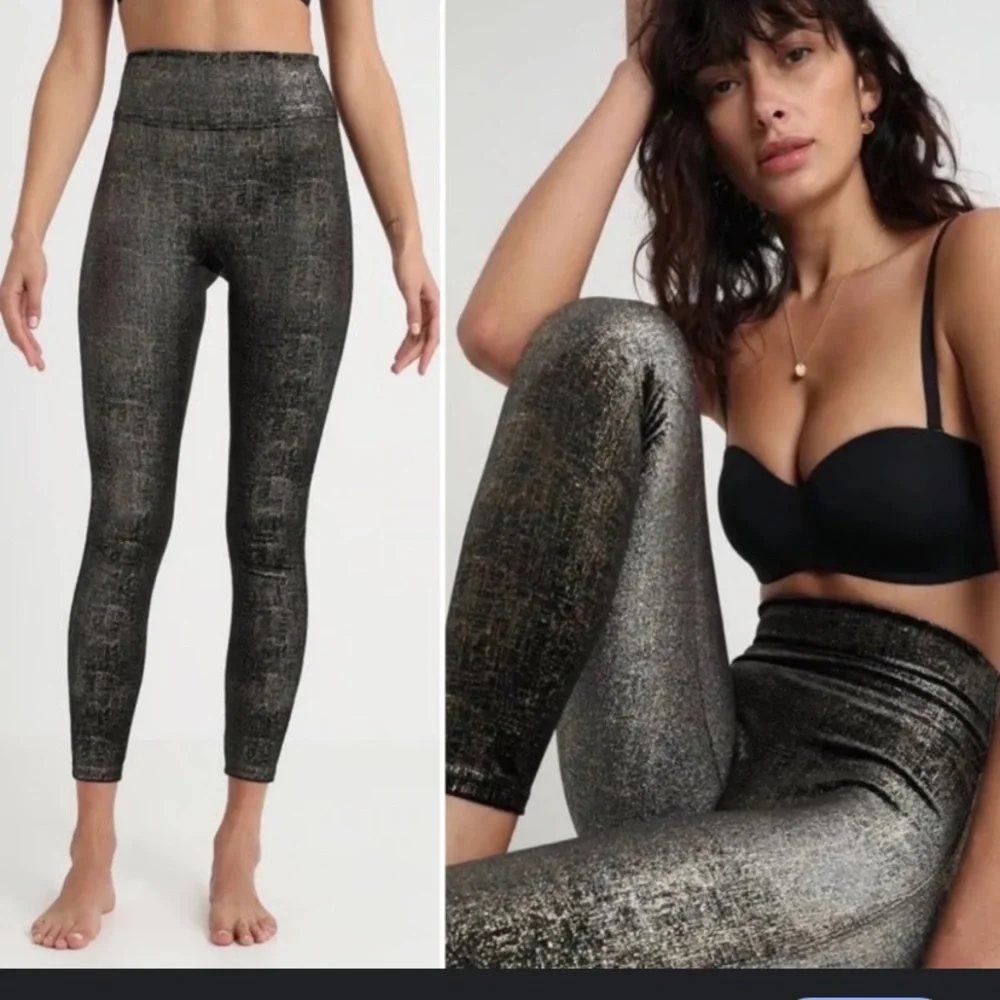 SPANX Black Leggings - Picture 3 of 7